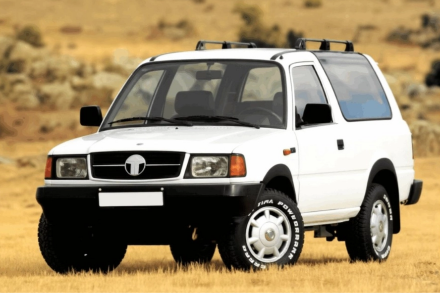 Tata Sierra old car showcasing its iconic three-door SUV design and classic styling.
