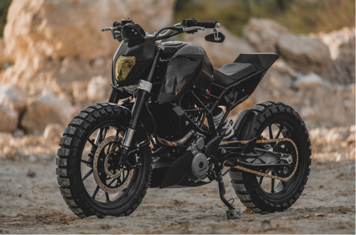 2026 KTM 390 Adventure in new black colour showcasing updated design, LED headlamp, alloy wheels, and adventure styling in India.